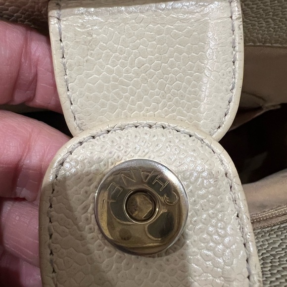 Sold-CHANEL Caviar Quilted Petite Shopping Tote PST - Picture 13 of 16